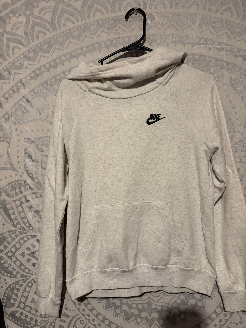 Nike Women’s XS Light Gray Funnel Neck Pullover Hoodie